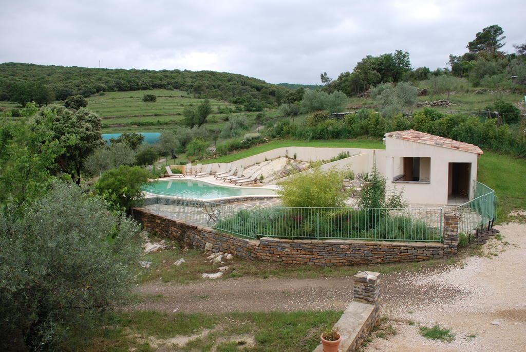 Bed and Breakfast Les Jardins Du Mas Evesque Rousson  Zimmer foto
