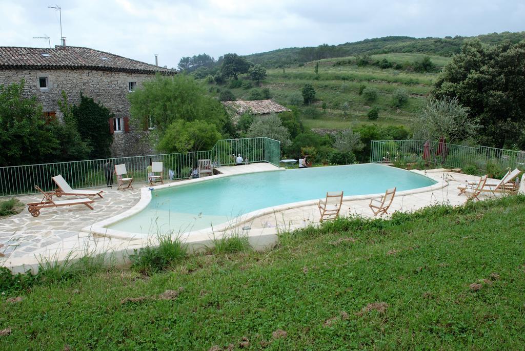 Bed and Breakfast Les Jardins Du Mas Evesque Rousson  Exterior foto