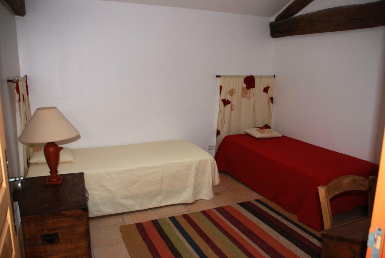 Bed and Breakfast Les Jardins Du Mas Evesque Rousson  Exterior foto
